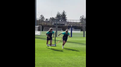 19-3-24 Irene Paredes y Alexia Putellas en el entrenamiento con el Barcelona