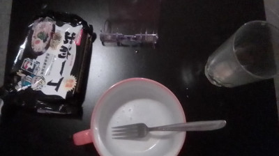 EATING YUMMY NOODLES MUKBANG & TALKING ABOUT THINGS.