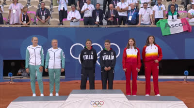 Entrega de medallas dobles fememnino