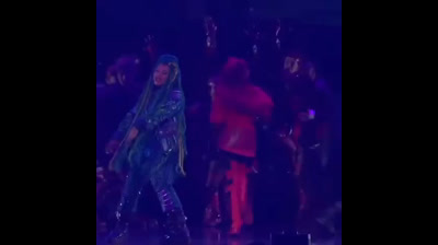 Descendants the rise of red d3 live performance