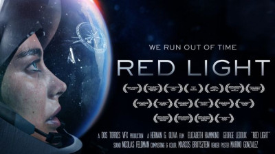 RED  LIGHT  - ERIN  MOMMSEN WOLFF - Science  Fiction  Cotfilm .