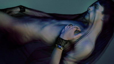 A  BLOODY  MORNING  - ERIN MOMMSEN  WOLFF- MUSIC  OWEN PALLETT.