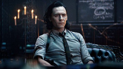 FROM ME TO TOM HIDDLESTON I HAVE SOMETHING VERY IMPORTENT TO TELL YOU BEFORE IT'S TO LATE.