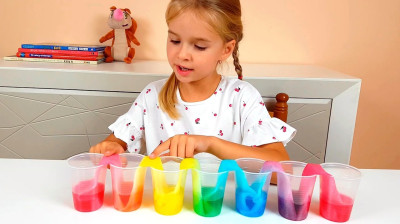 Wissenschaftsexperiment: "Das wandelnde Wasser"