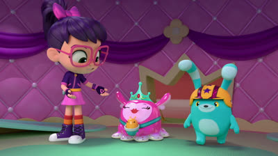 Princess Flug’s Pet Slug / Fuzzly Photo Day